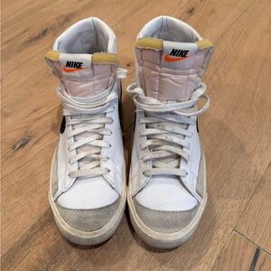 High Top Nike Blazers